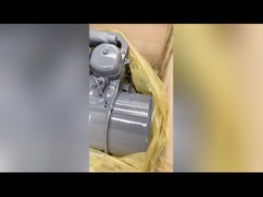 6 सिलेंडरों के साथ पानी से ठंडा ड्यूट्ज इंजन F6L912