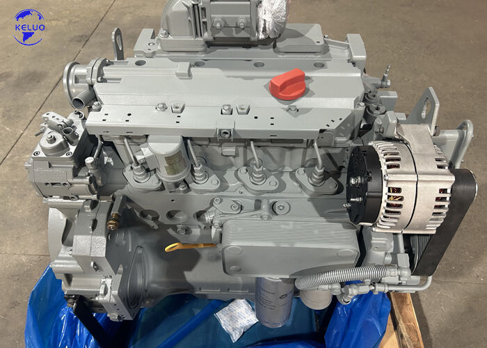 ब्रांड नई BF4M2012C/BF4M2012 इंजन 98kW, 2100 RPM वाइब्रेटरी रोड रोलर्स के लिए।