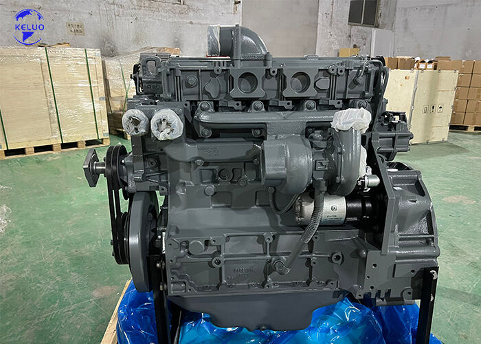 निर्माण, जनरेटर सेट और समुद्री उद्योग के लिए ड्यूट्ज BF4M1013EC/FC पानी से ठंडा, 4-स्ट्रोक डीजल इंजन (1013 श्रृंखला) ।